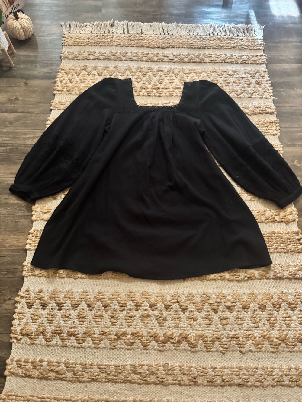 Universal Thread Black Square-Neck Long Sleeve Smock Dress